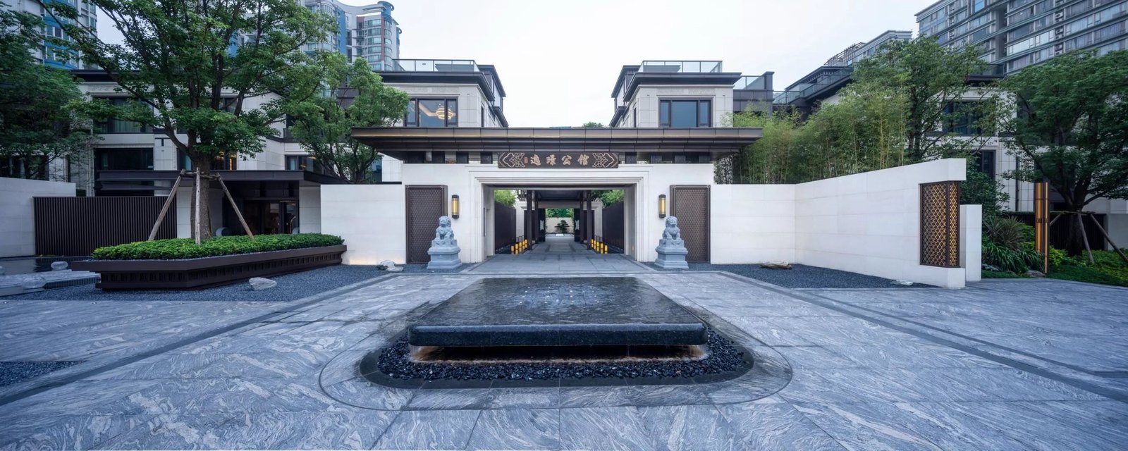 新世界芊丽酒店入口景观